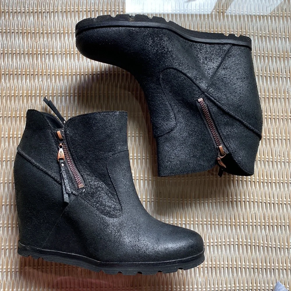UGG Black Wedge Boots - Picture 1 of 8